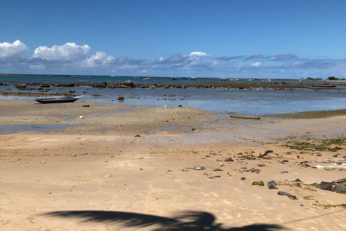 Segunda Praia - a pousada fica em frente a essa praia